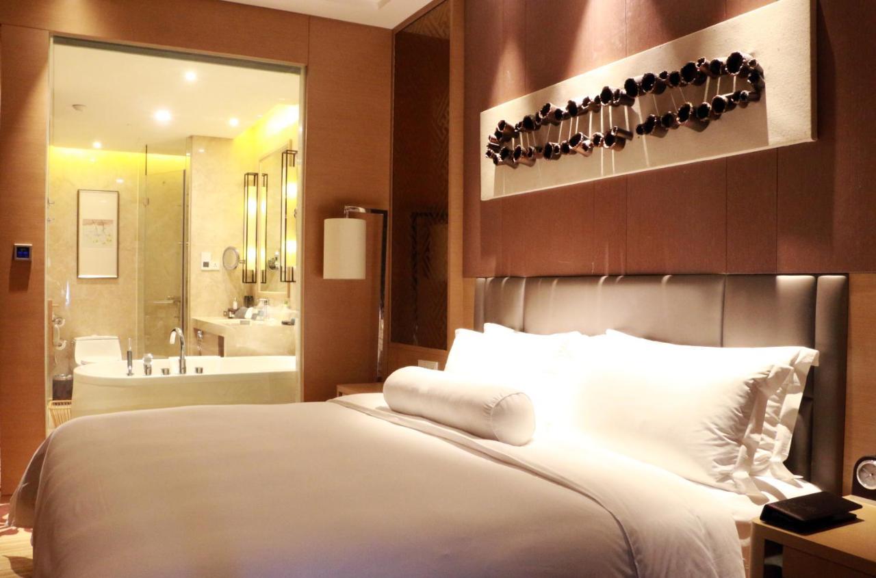 Movenpick Hotel Енши Екстериор снимка