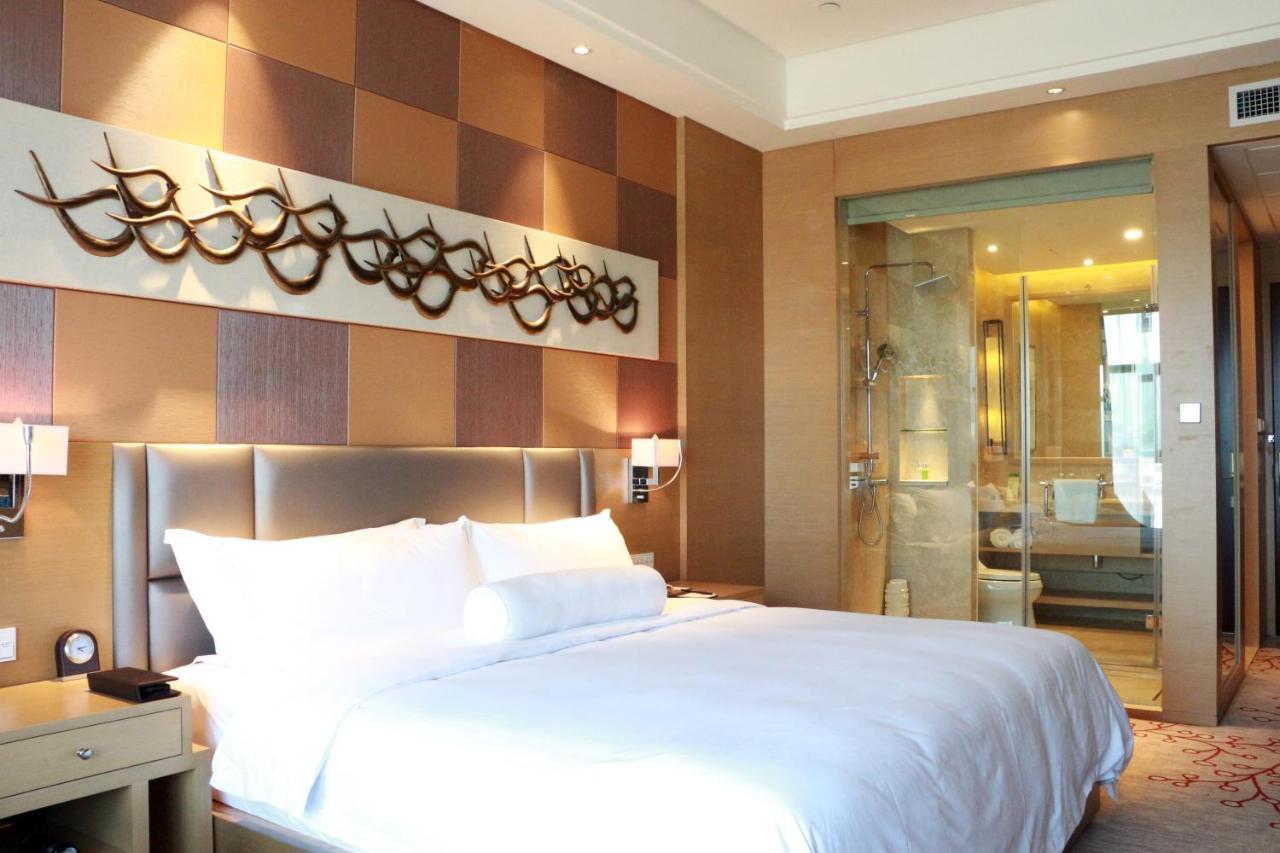 Movenpick Hotel Енши Екстериор снимка