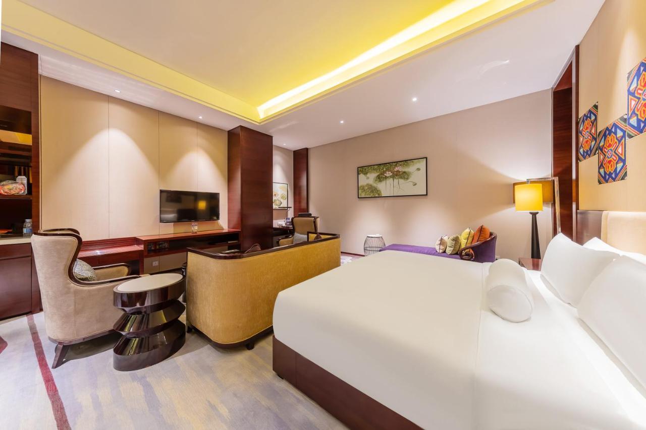 Movenpick Hotel Енши Екстериор снимка