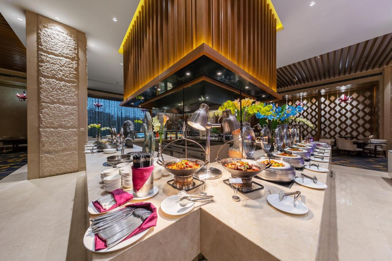 Movenpick Hotel Енши Екстериор снимка
