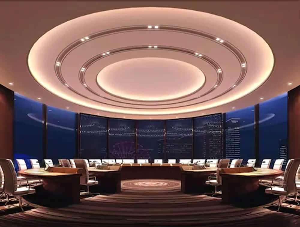 Movenpick Hotel Енши Екстериор снимка