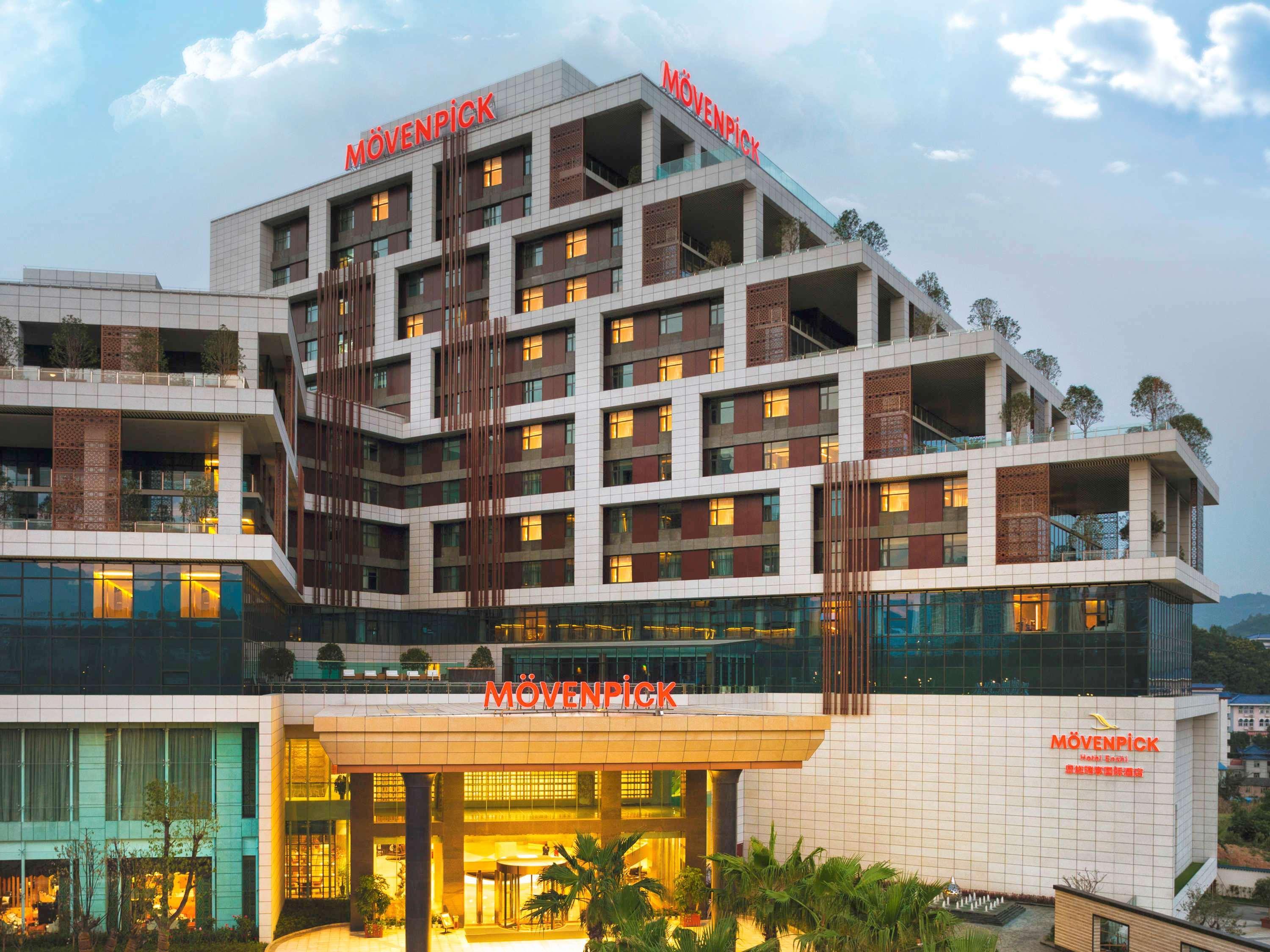 Movenpick Hotel Енши Екстериор снимка