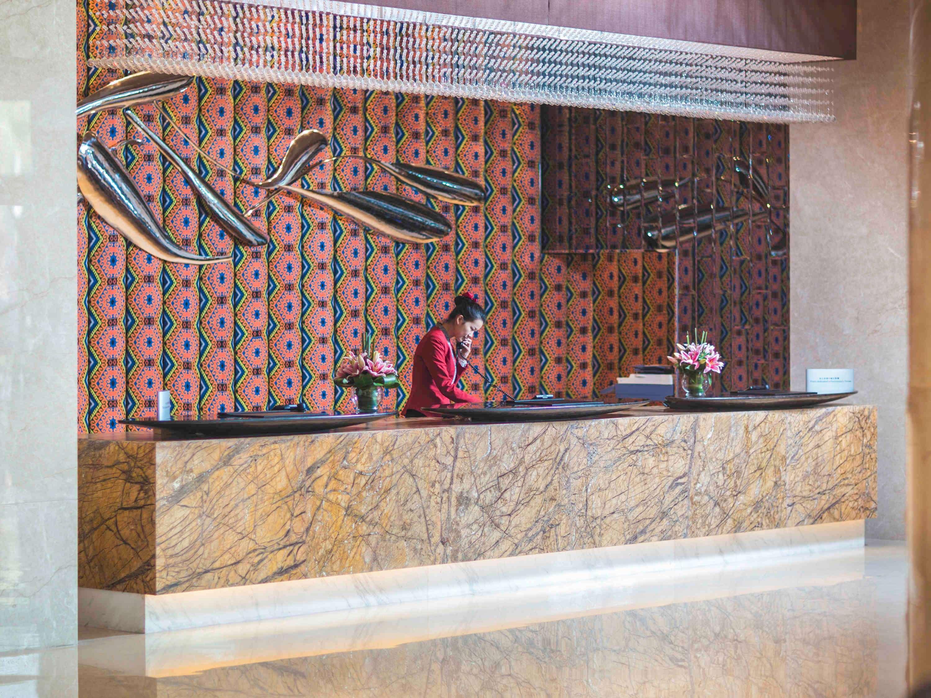 Movenpick Hotel Енши Екстериор снимка