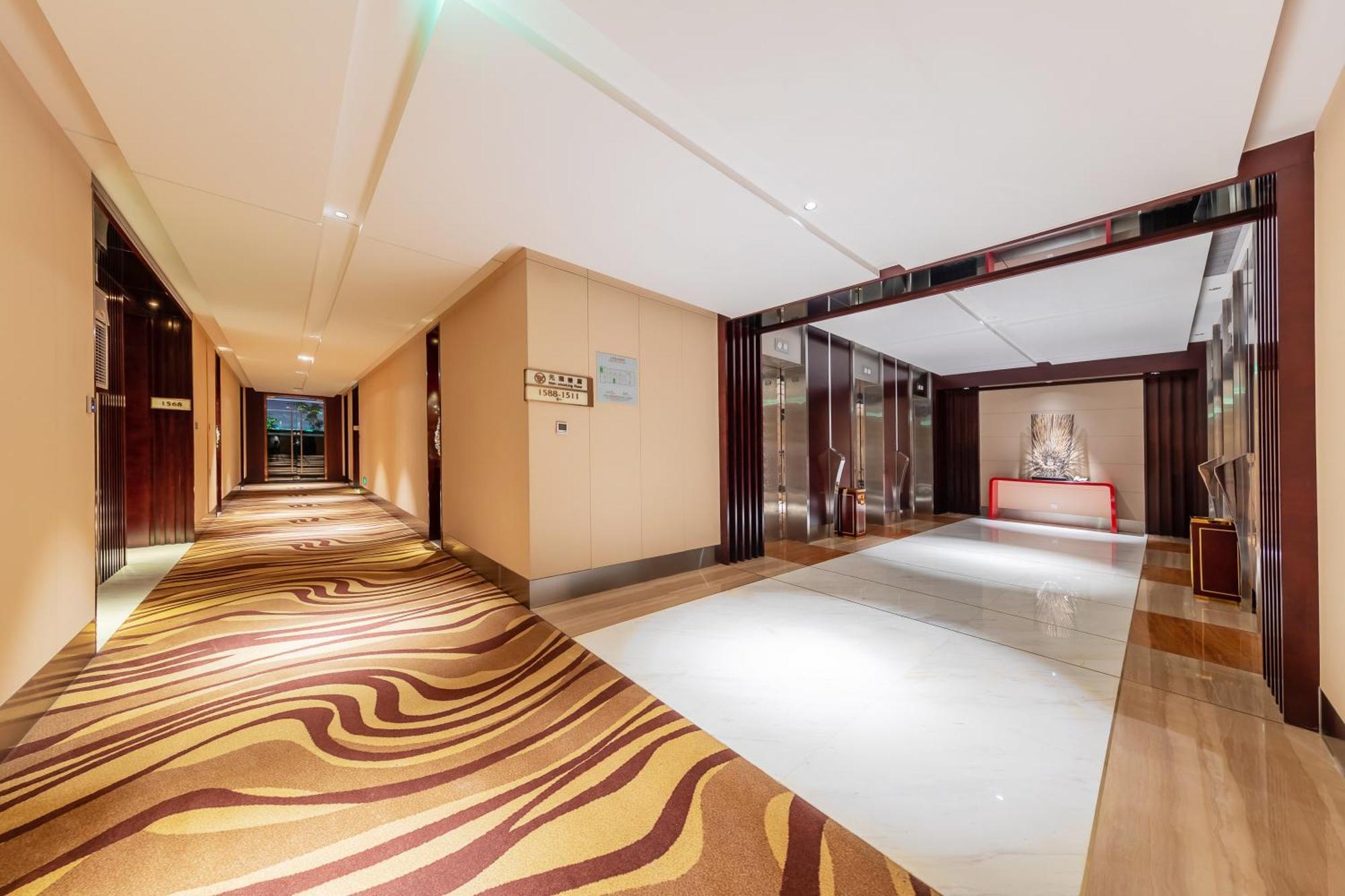 Movenpick Hotel Енши Екстериор снимка
