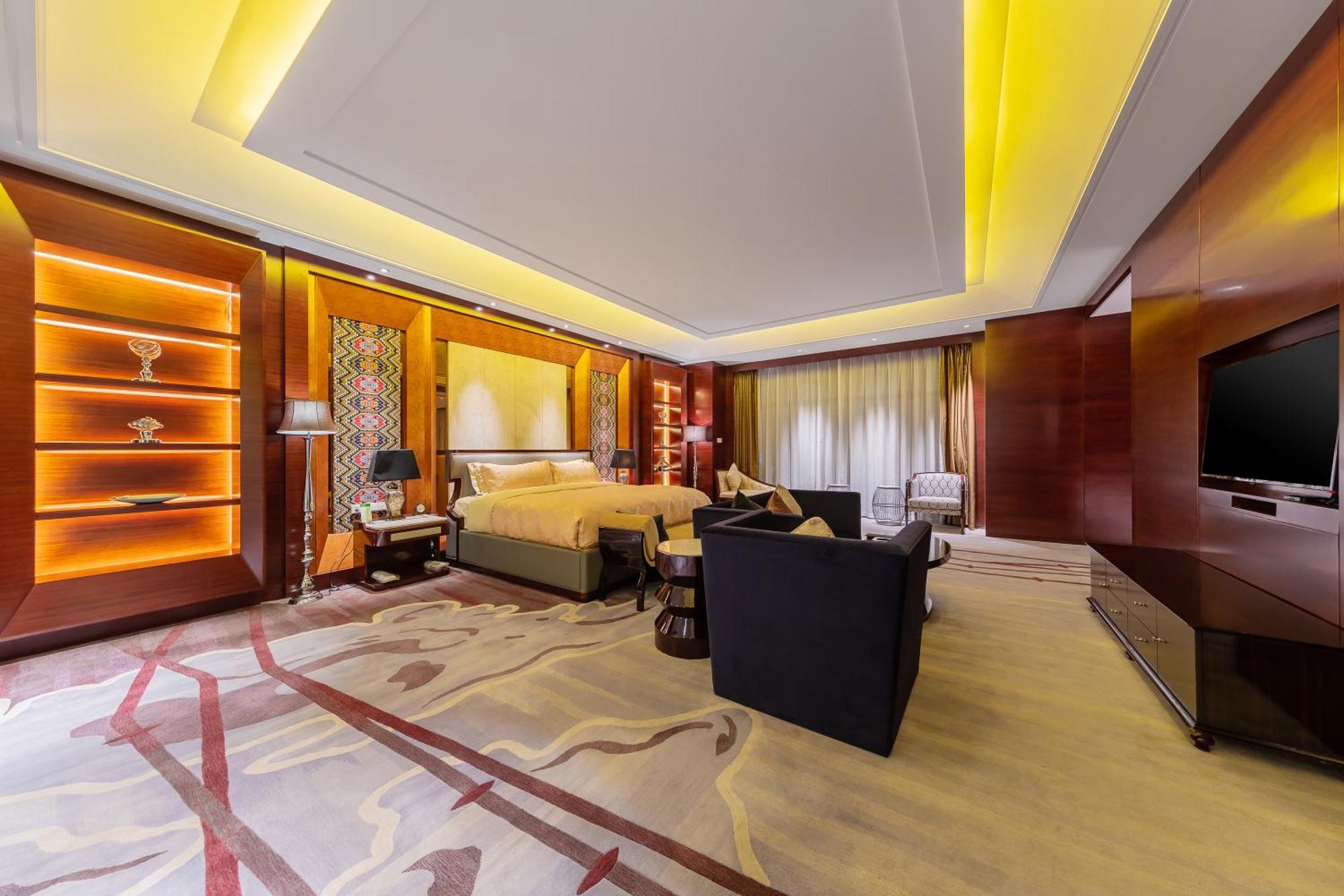 Movenpick Hotel Енши Екстериор снимка